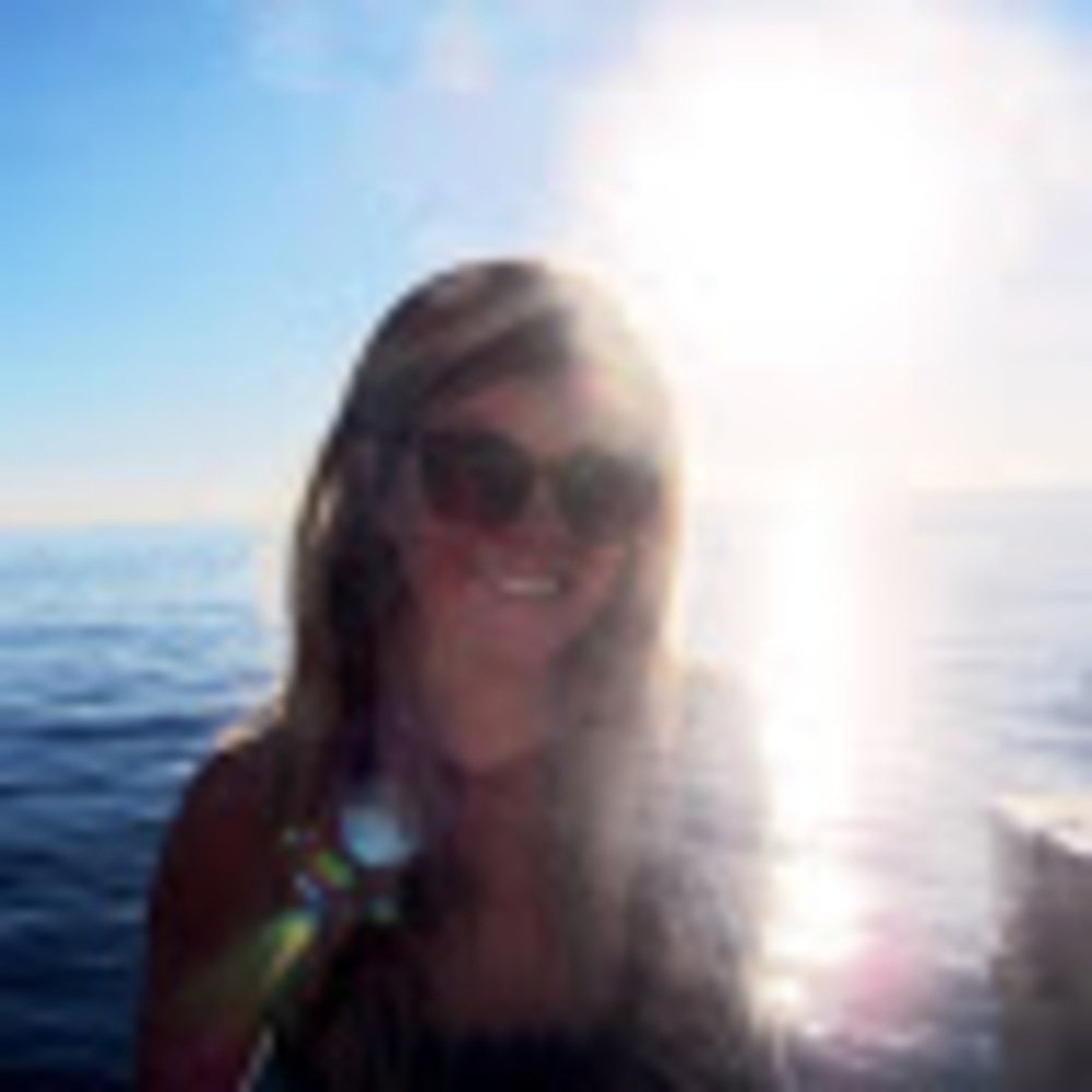 Meet your Posher, Aine